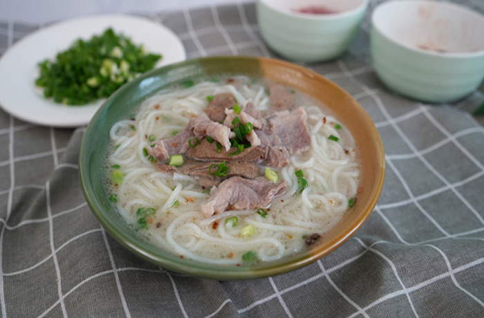 禄劝原味汤粉王培训